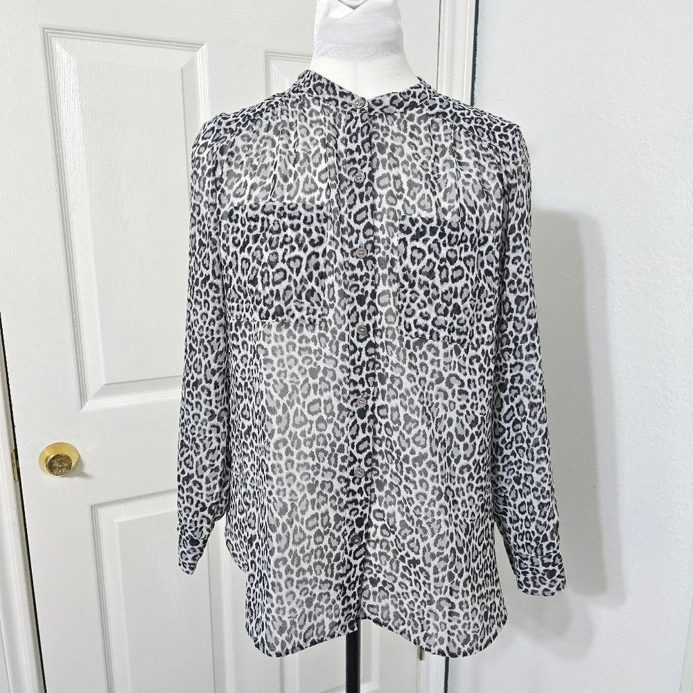 Two by Vince Camuto Leopard Sheer Blouse Size Petite Medium Gray Indie Sleaze